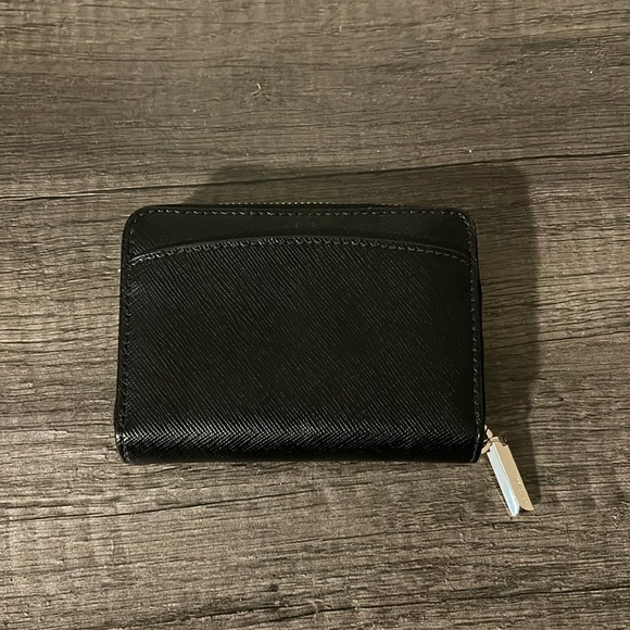 Small Kate Spade Wallet - Picture 2 of 6